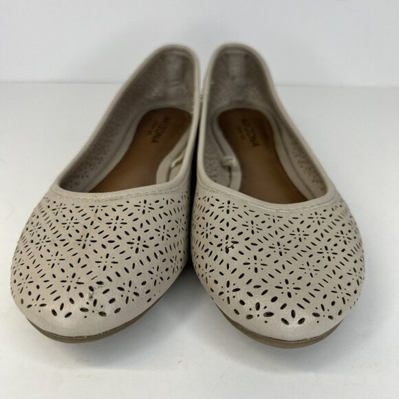 Arizona Jean Co Cutout Beige Flats Womens S Size 7 Slip-On Ballet Style Shoes - Picture 3 of 8